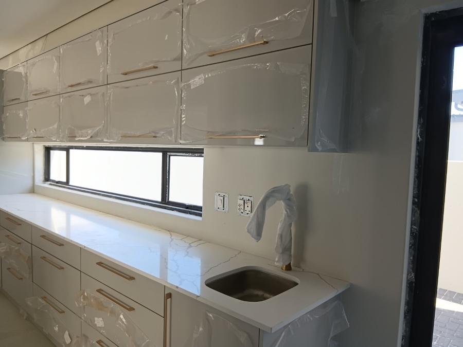 4 Bedroom Property for Sale in Sandown Western Cape